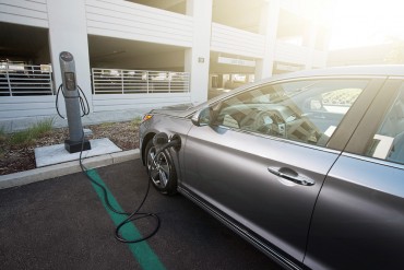 2016 Hyundai Sonata Plug-in Hybrid Electric Vehicle (PHEV), Charging Outlet